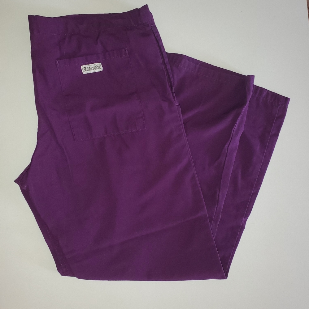 Scrub Bundle One Top With 2 Matching Pants. - image 3
